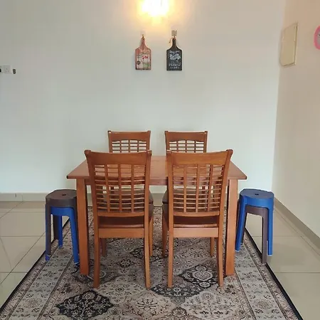 Kaf Homestay For Musliim Only With Pool, 3 Bedroom With Aircond, Smartkey Concept, Kids Fun Stay-Slideswingtrampoline Perai Exterior photo