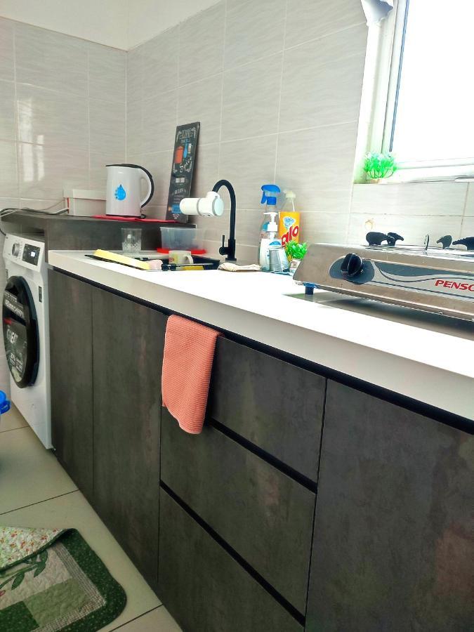 Apartment Kaf For Musliim Only With Pool, 3 Bedroom With Aircond, Smartkey Concept, Kids Fun Stay-slideswingtrampoline *