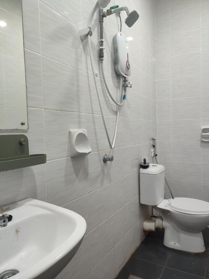 Kaf For Musliim Only With Pool, 3 Bedroom With Aircond, Smartkey Concept, Kids Fun Stay-slideswingtrampoline Perai